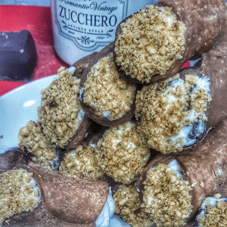 Cannoli siciliani:  i segreti per prepararli in casa